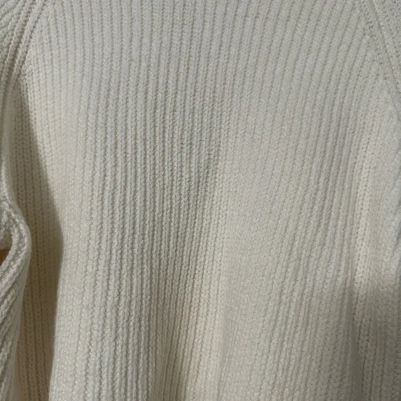 Hollister - White Long Sleeve Sweater - Picture 2 of 3